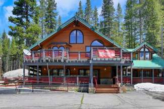 21728 Donner Pass Road, Soda Springs