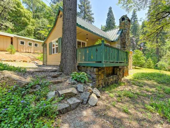 32446 Ridge Road, Dutch Flat