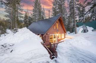 7340 Cascade Road, Serene Lakes
